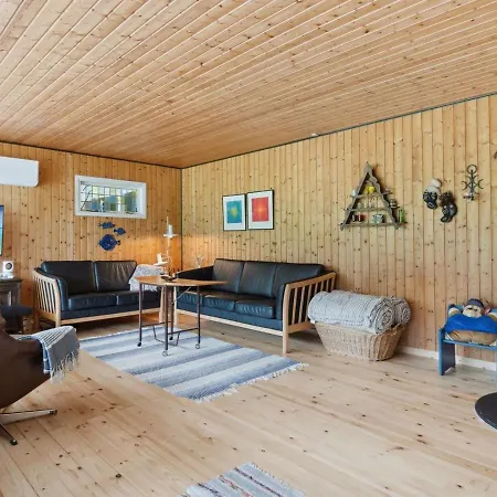 Gunloeg - 1-3km From The Sea In Ne Jutland By Interhome Holiday home Hals