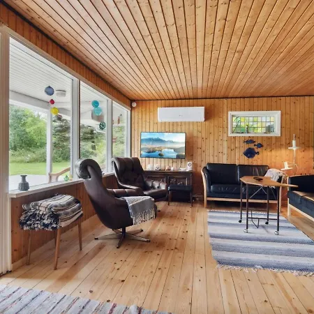 Gunloeg - 1-3km From The Sea In Ne Jutland By Interhome Holiday home Hals