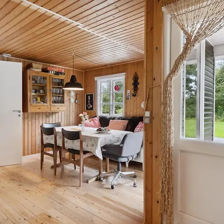 Feriehus Gunloeg - 1-3km From The Sea By Interhome Hals